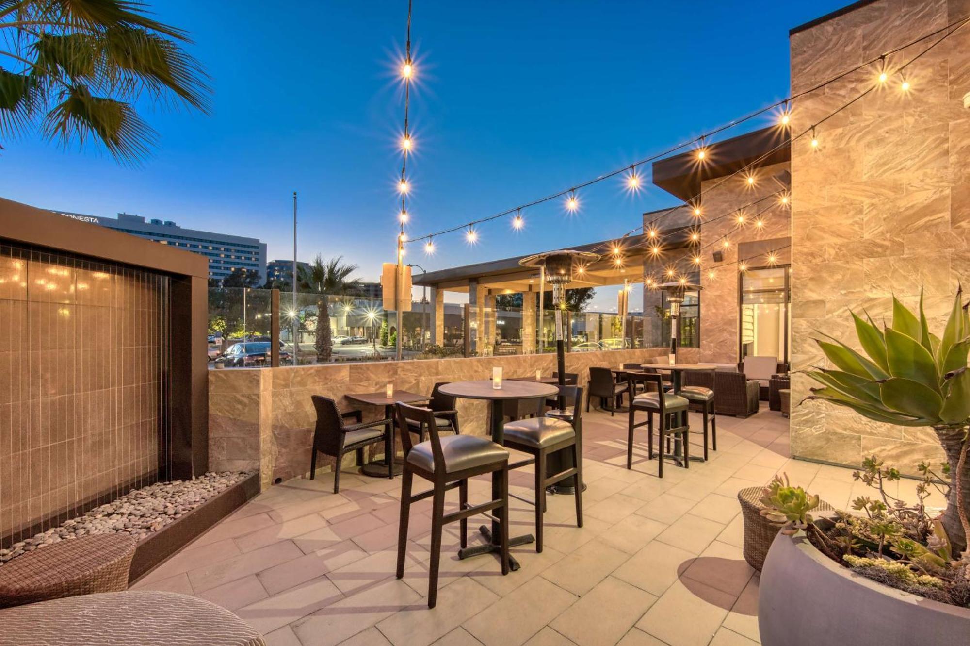 Hilton Garden Inn Irvine/Orange County Airport Ngoại thất bức ảnh
